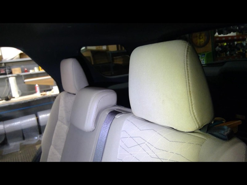 EXPLORER 2014 3 2nd Row Headrests 1661783