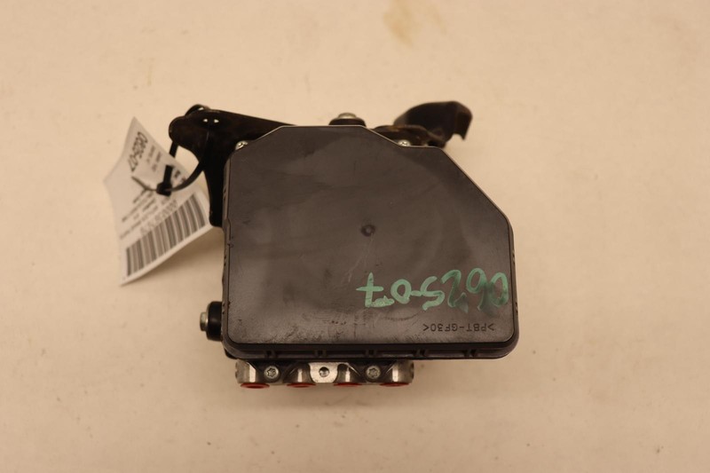 2016-2019 TOYOTA 4RUNNER RWD POWER ANTI LOCK ABS BRAKE PUMP MODULE OEM