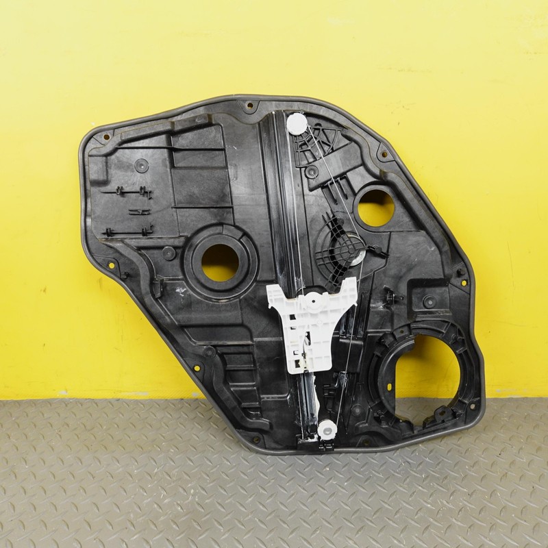 2024-2025 HYUNDAI SANTA FE REAR RIGHT SIDE DOOR WINDOW REGULATOR CARRIER OEM