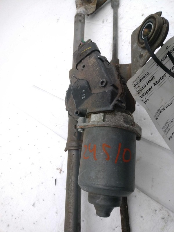 2010 Chevrolet HHR Wiper Motor OEM 25791962 Red 105K Miles