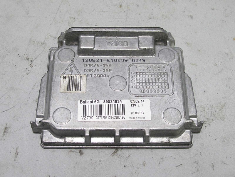 BMW E82 E88 1-Series Xenon HID Ballast Controller Valeo Module 2008-2013 OEM