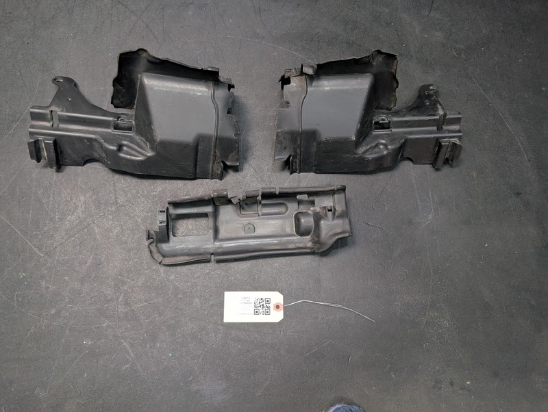 3PC Radiator Right & Left Air Deflectors Set 2015 Volvo S60 31353554 2014 - 2018