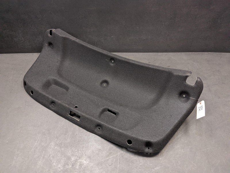 Rear Trunk Deck Lid Trim Panel 2017 Chevrolet Cruze 84114303 2016 2018 2019
