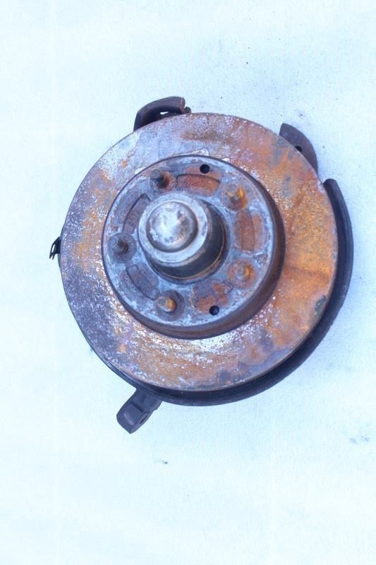 1996 CHEVROLET BLAZER LEFT DRIVER SIDE FRONT SPINDLE KNUCKLE HUB 4x2