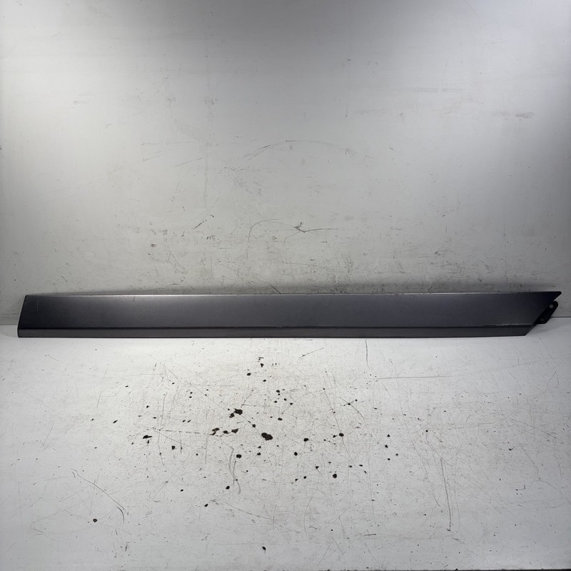 99-00 Honda Odyssey Left Sliding Door Rail Cover Silver 72585-S0X-A00ZZ OEM