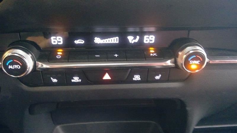 CX-30 2022 Temperature Control 3253676