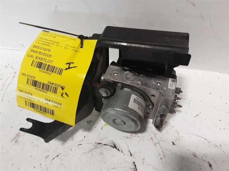 2011 Nissan Juke anti-lock brake ABS module assembly AWD 11 all wheel drive