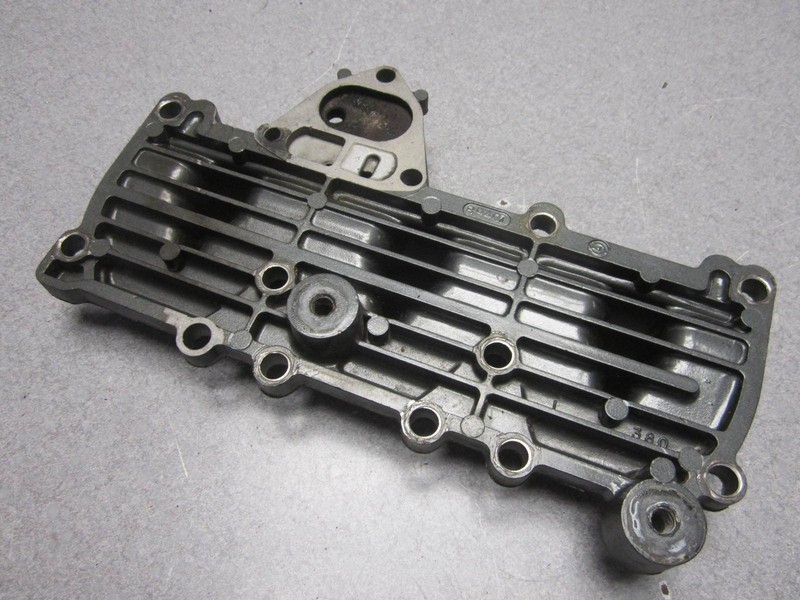 89406A1 Mercury Mariner 50, 60 70 Hp 3 Cyl Transfer Cover