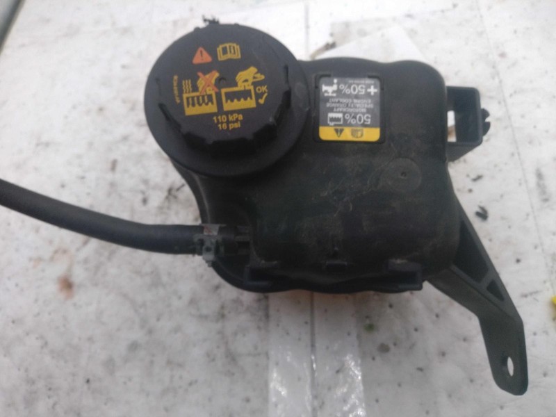 Used Engine Coolant Reservoir fits: 2018 Ford ExplorerGrade A