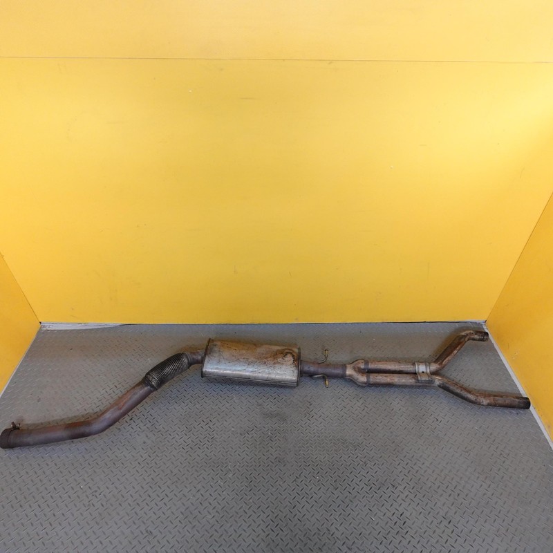 2018-2023 JAGUAR F-PACE 2.0l A Wd Exhaust Center Muffler Resonator Pipe Oem