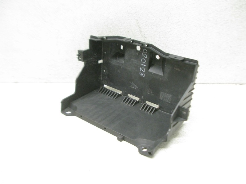 09-15 JAGUAR X250 XF XFR XFR-S BATTERY TRAY PLASTIC BRACKET HOLDER OEM 020123
