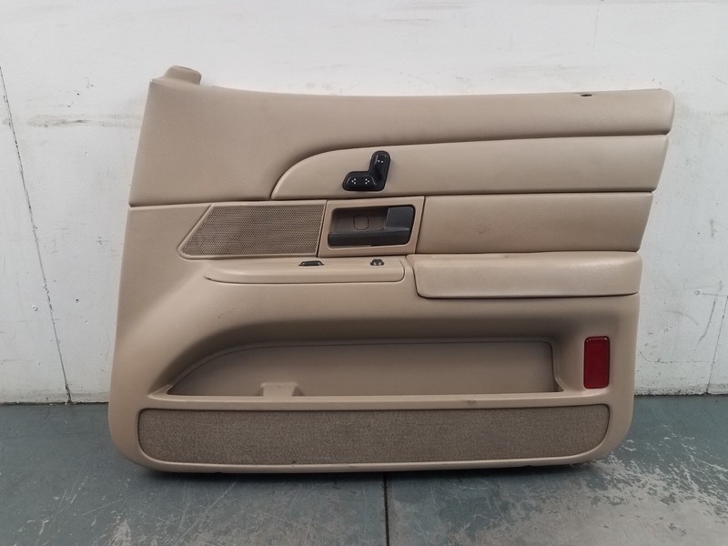 2005 Grand Marquis / Crown Vic Victoria Right Front Door Panel #9031 G3