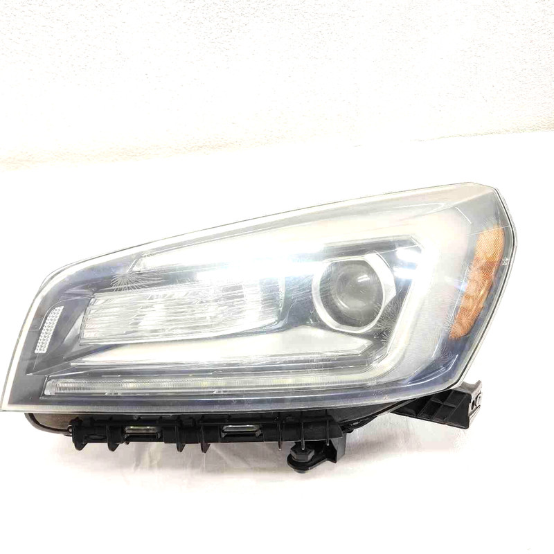 2016 Acadia LH Driver Side Halogen Headlamp Assembly W/LED OEM 23423713