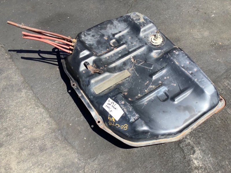 80-83 Honda Civic WG Hatchback Fuel Tank Assembly 17500-SA0-680 OEM