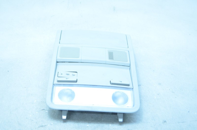 15-18 VOLKSWAGEN JETTA FRONT OVERHEAD CONSOLE DOME LIGHT LAMP OEM