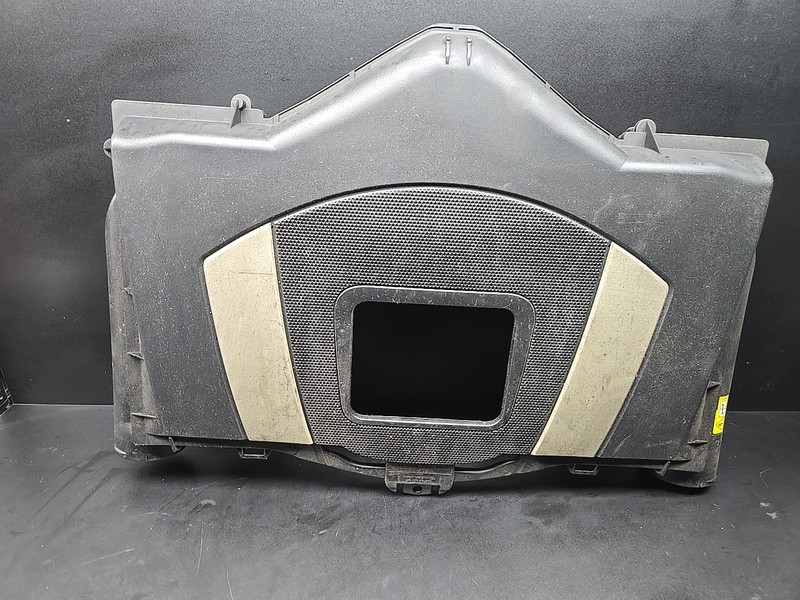 2010-2012 Mercedes Benz W212 E350 Air Intake Cleaner Box Engine A2730900901 OEM