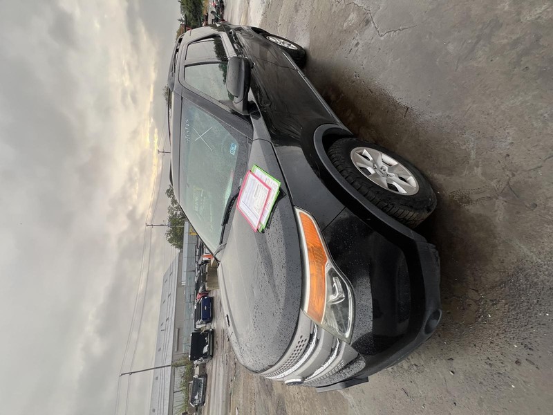 Used Front Right Door Glass Front fits: 2011 Ford Explorer Base w/o police packa