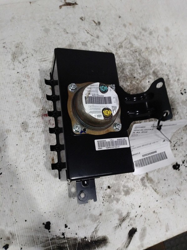2016 Hyundai Elantra Right Instrument Panel Air Bag Black 124K Miles Used