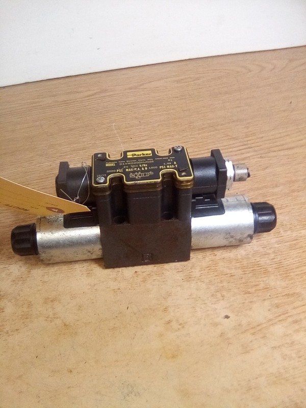 Parker D1VW020DNJG56 Hydraulic Valve 500PSI 24VDC