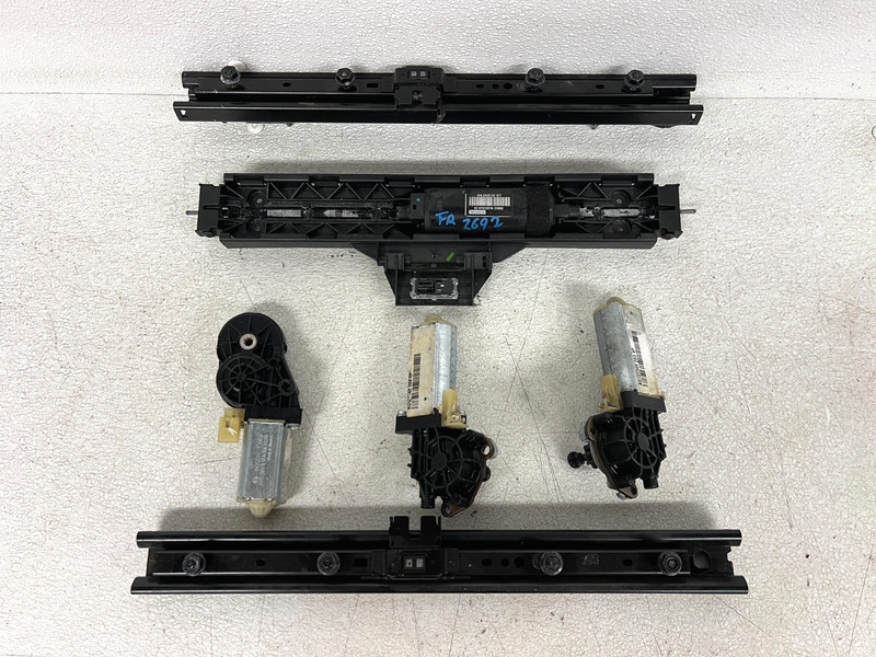 ⭐16-20 TESLA MODEL X FRONT RIGHT PASS SEAT TRACK FRAME RAIL & MOTOR OEM LOT2692