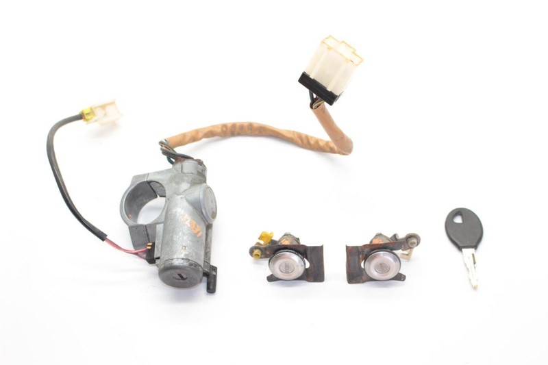 86-93 Nissan Pickup D21 Ignition Switch with Key and Lock Cylinders