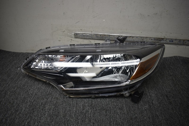 2018-2020 HONDA FIT SPORT HEADLIGHT LEFT SIDE FACTORY OEM