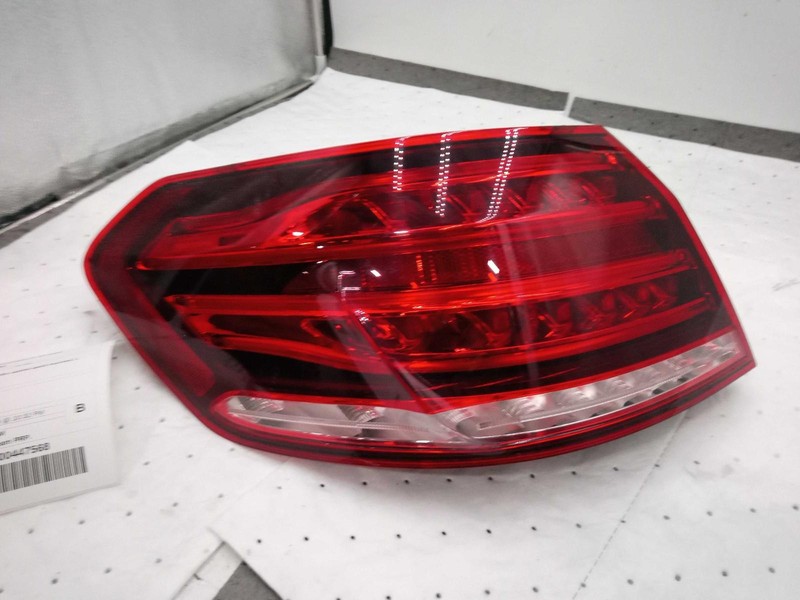 2016 Mercedes E-Class Left Tail Light Assembly Grey 148630 92K Miles