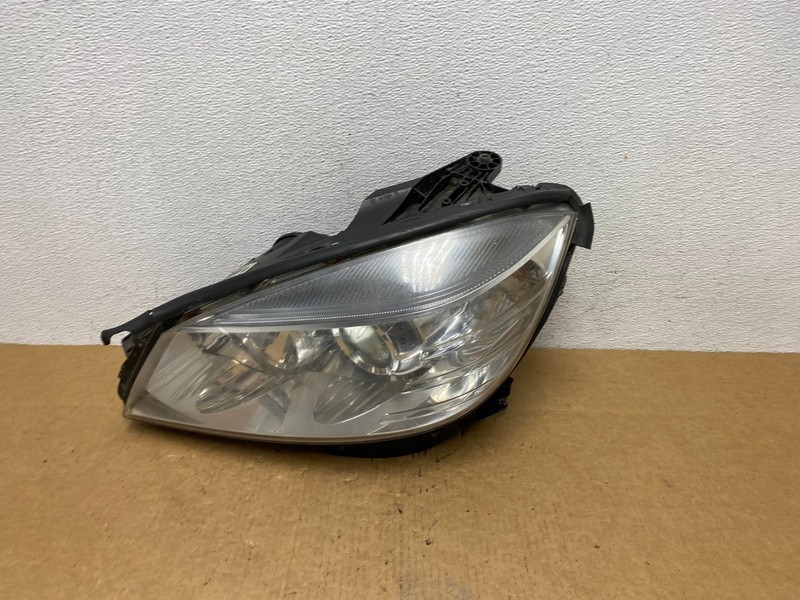 2008-2011 Mercedes C-Class C350 C300 Left Driver Halogen Headlight AD4626 DW