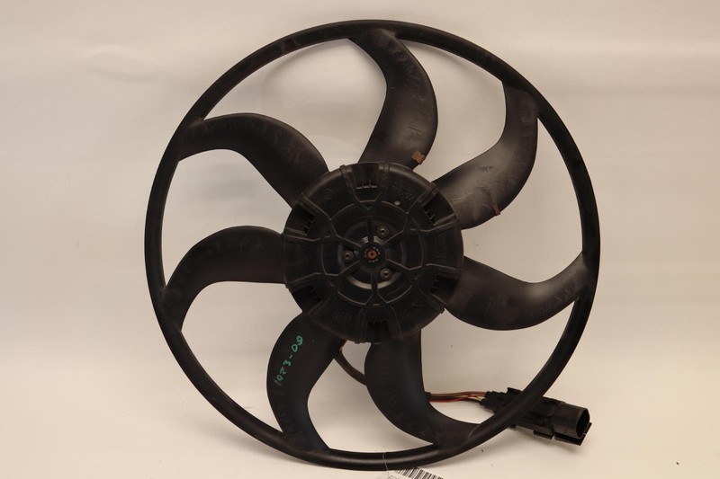 2009-2016 BMW Z4 E89 2.0L ENGINE RADIATOR COOLING FAN MOTOR 600 WATT OEM
