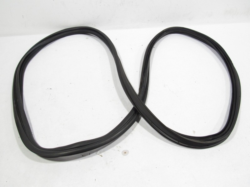 18-24 Dodge Durango R/T 2020 Rear Trunk Liftgate Tailgate Weatherstrip Seal >