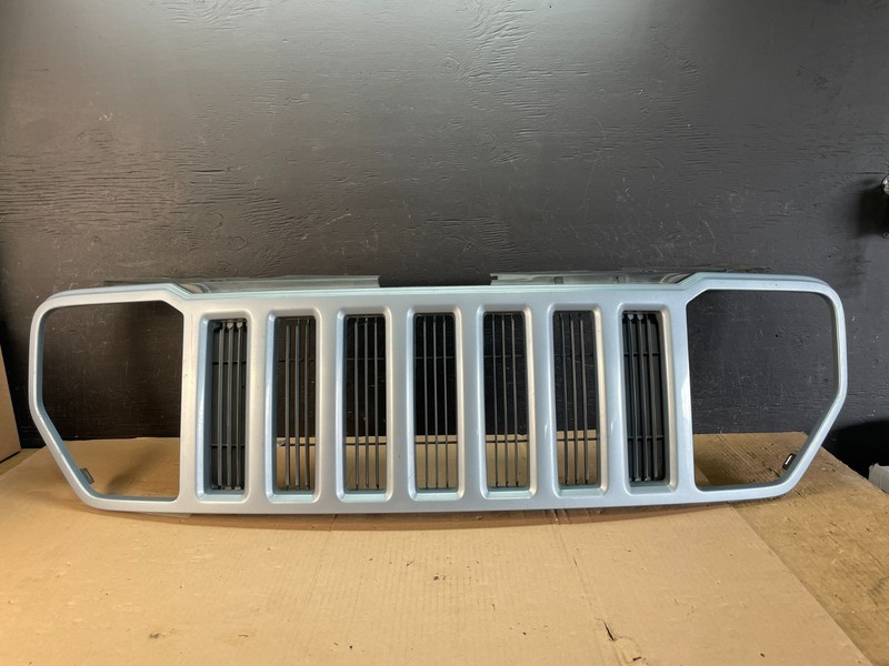 2008 2009 2010 2011 2012 Jeep Liberty Front UpperGrill Grille OEM ad8408 DG