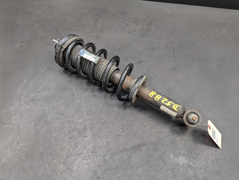 Rear Right Suspension Strut w/ Spring 2016 Dodge Journey 68068957AE 2012 - 2020