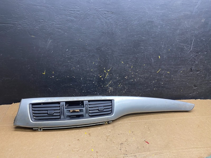 2003-2006 Mitsubishi Lancer Center Dash Air Vent Trim Panel OEM w9681 DG