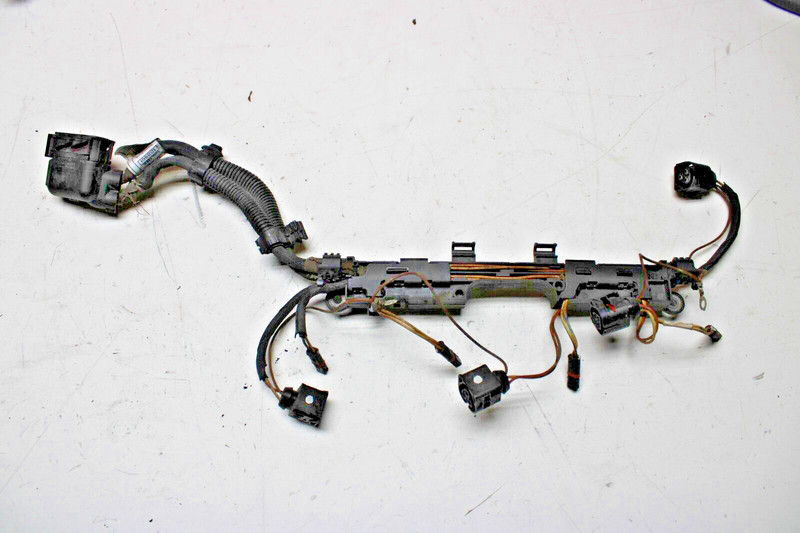 2013-2015 BMW 550 650 750 4.4L F02 N63 ENGINE WIRING HARNESS FOR INJECTOR RIGHT