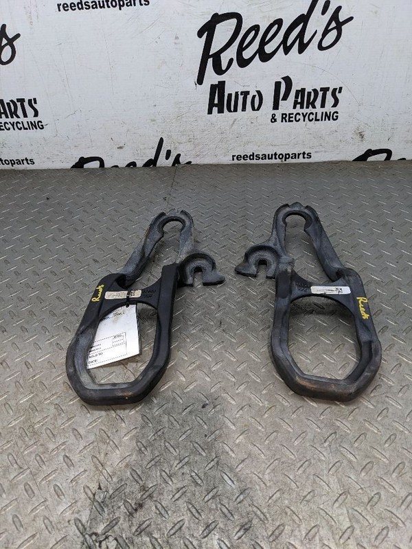 13-22 RAM 1500 Black Front Pair LH RH Towing Tow Hooks Assembly OEM Fact 1178695