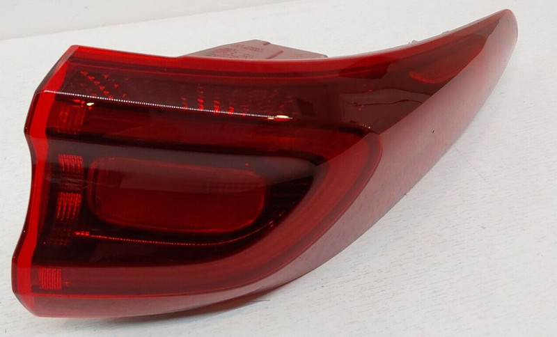 2020-22 KIA SPORTAGE RH TAIL LIGHT ASSY OEM PART#92402D9510