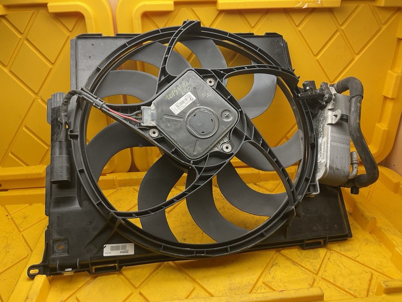 2015 2016 2017 2018 2019 2020BMW 3Series Radiator Fan Used Oem 8641947 02