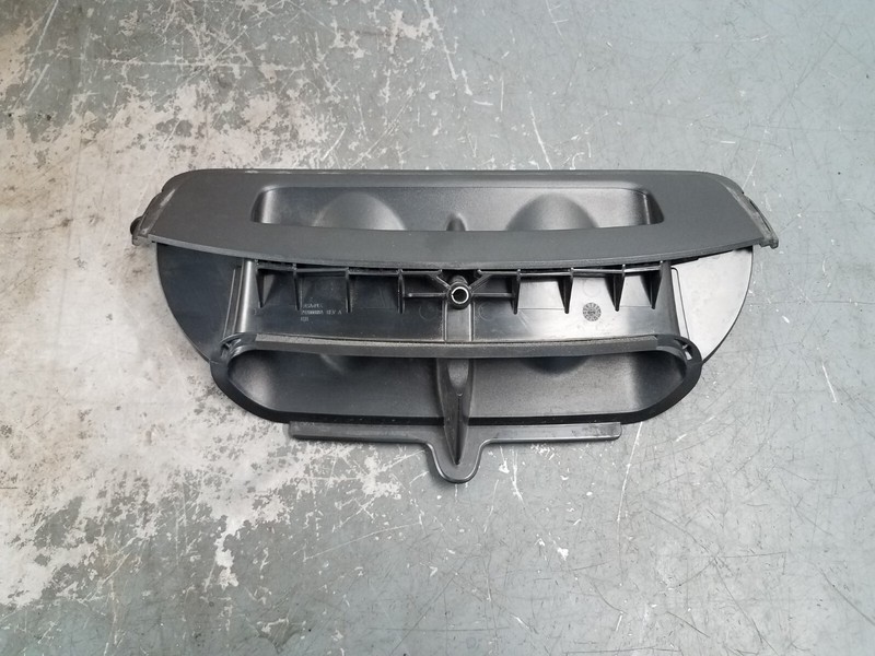 2020 17 - 23 Harley Touring Ultra LimitedFront Fairing Vent Duct #24275 P5