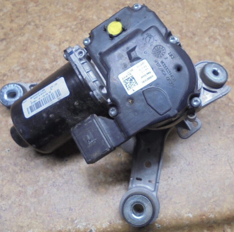 2016 Ford Fusion 2.5L 2.5 L Right Passenger Side Windshield Wiper Motor Window