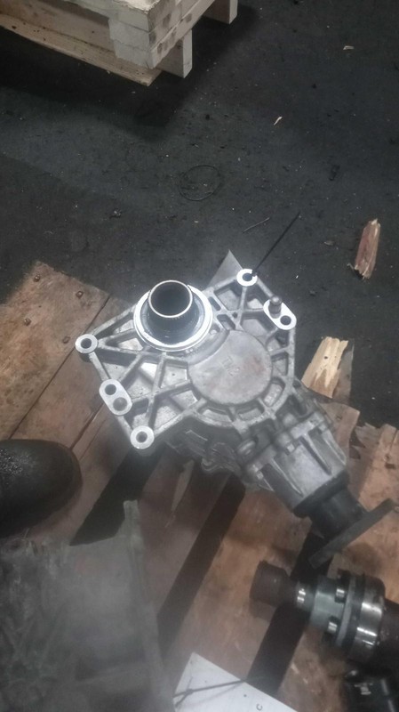 2021 KIA TELLURIDE OEM Transfer Case Assembly 4WD 62K Miles - Brown