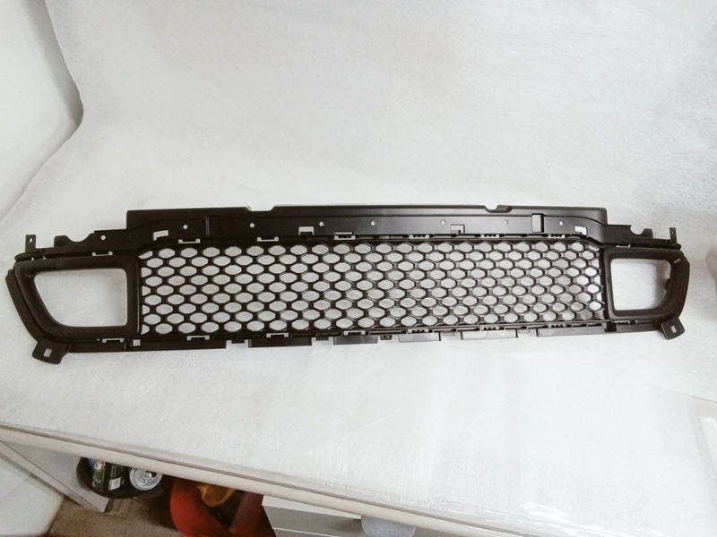 2019-2023 Jeep Cherokee Bumper Face Lower 11204 B Grille 68323668AB