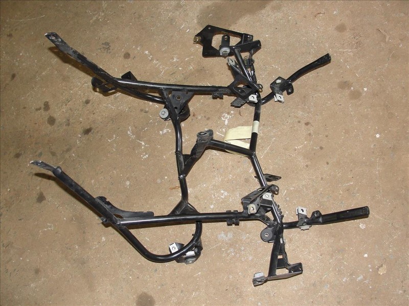 2004 BMW R 1150 RT FRONT UPPER FAIRING STAY MOUNT BRACKET GAUGES OEM R1150RT 04
