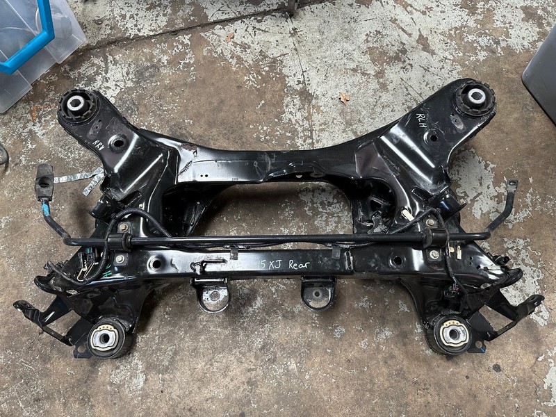 10-19 JAGUAR XJ XJR RWD REAR SUB FRAME SUBFRAME CROSSMEMBER CROSS MEMBER OEM