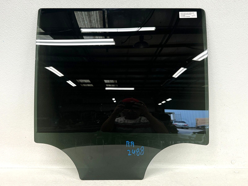 ⭐2015-2020 CADILLAC ESCALADE REAR RIGHT PASS SIDE WINDOW GLASS OEM LOT2488