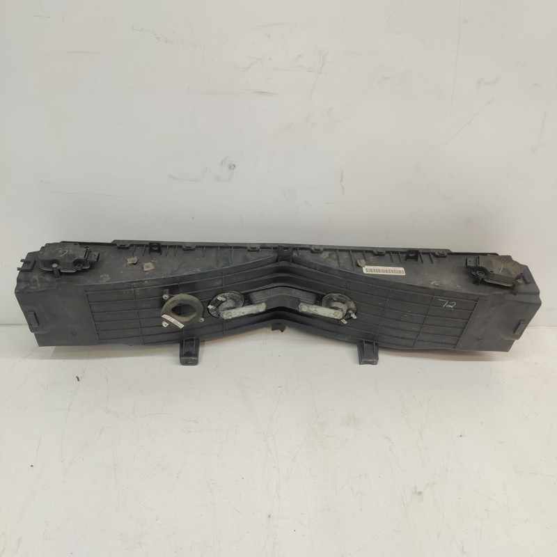 Tesla Model S 2012-2016 OEM Front Air Intake Active Louvre 1007256-00-J 27147 S3