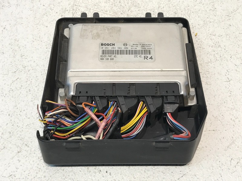 99-02 Land RANGE ROVER OEM ENGINE COMPUTER CONTROL MODULE ECU OEM NNN100600