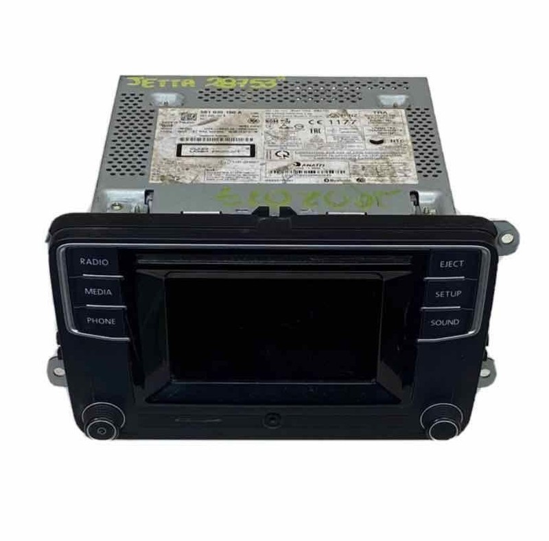 2017 VOLKSWAGEN JETTA NO GLI RADIO DISPLAY SCREEN & RECEIVER ASSY OEM 561035150A