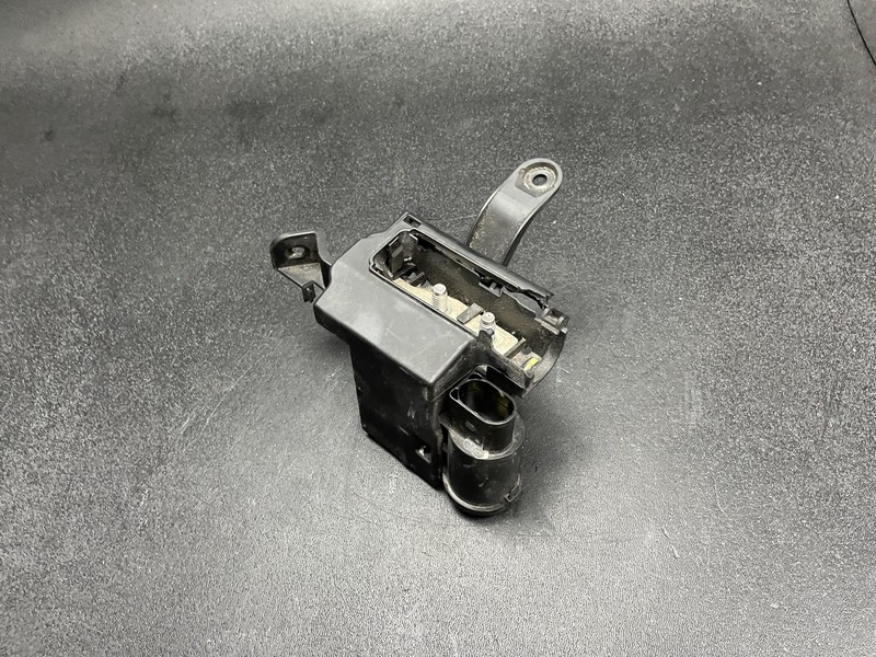 Battery Fuse Relay Junction Box 2019 Audi S5 Coupe 8W0941823E