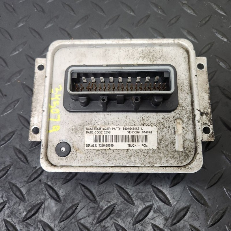 02-05 Dodge Ram 1500 BCM Body Control Module OEM 56051036AF