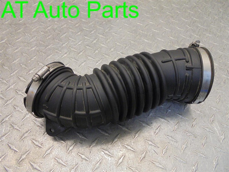 2014-2018 JEEP CHEROKEE 3.2L V6 AIR INTAKE HOSE 52022380AC